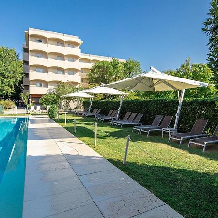 Hotel La Pergola Lignano Sabbiadoro Eksteriør bilde