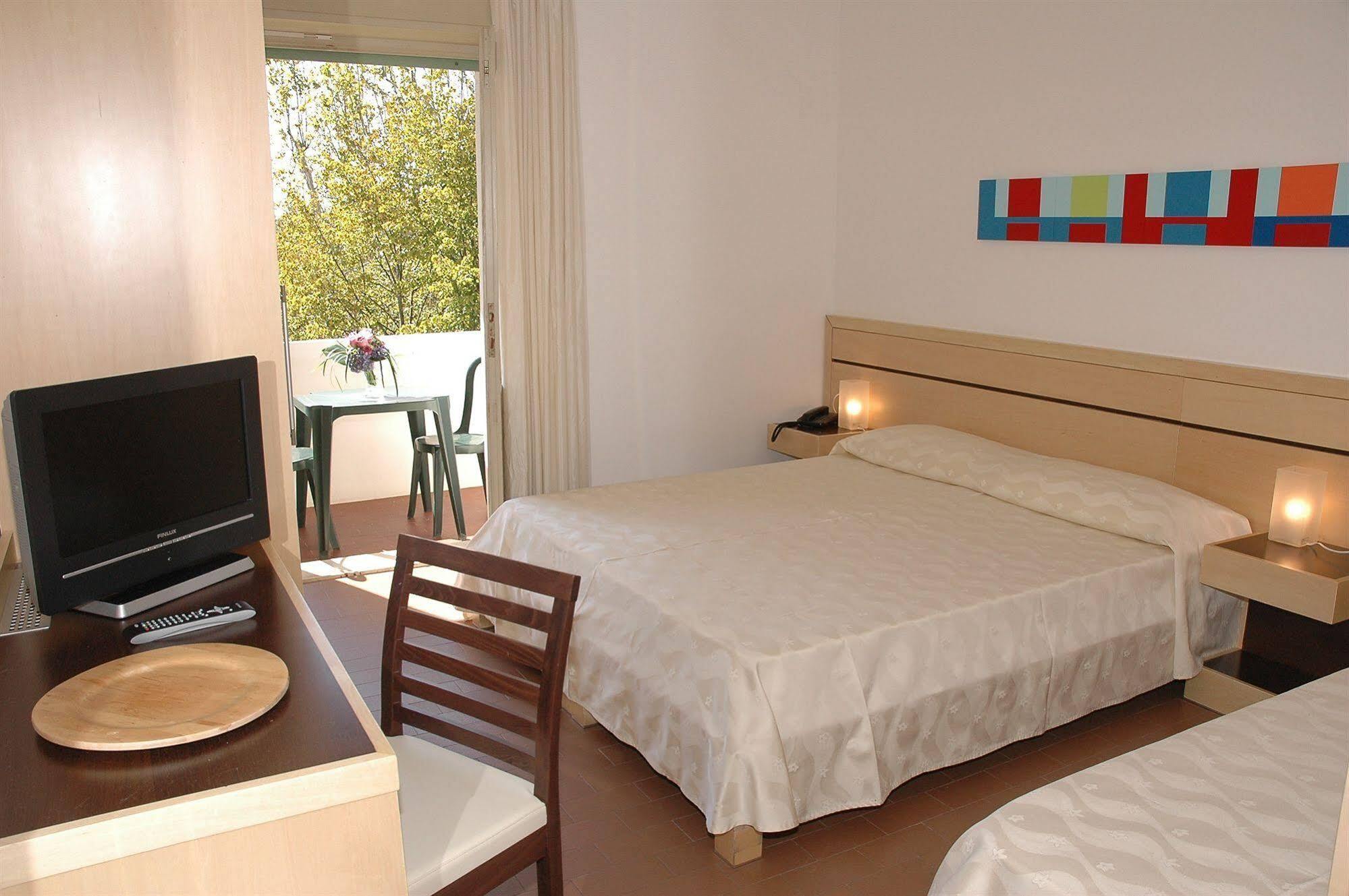 Hotel La Pergola Lignano Sabbiadoro Eksteriør bilde